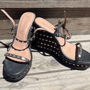 NWOT BCBG Maxazri wedges
